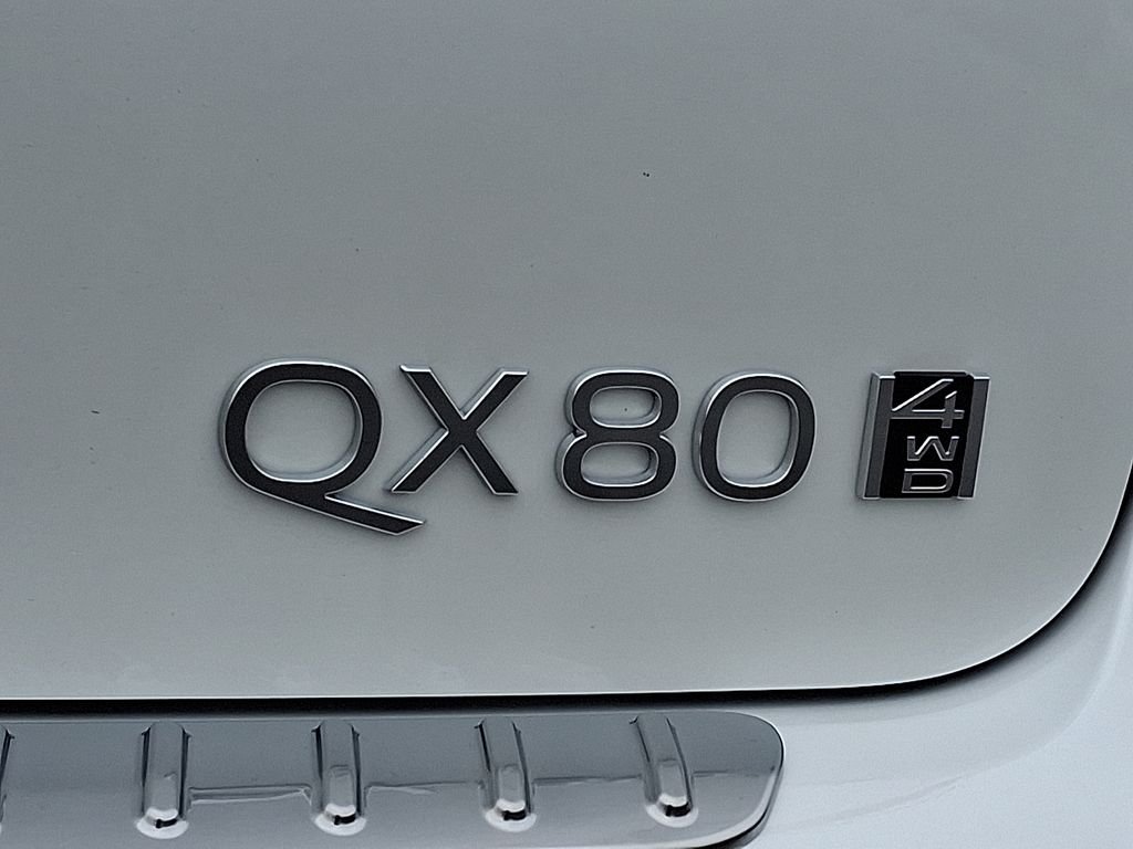 New 2026 RADIANT WHITE INFINITI Luxe 4WD image 20
