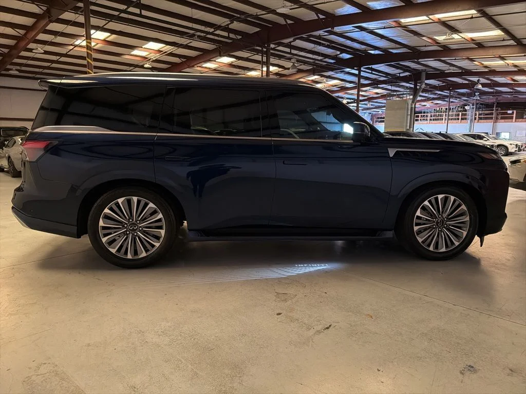 Used 2025 Blue INFINITI SENSORY image 4