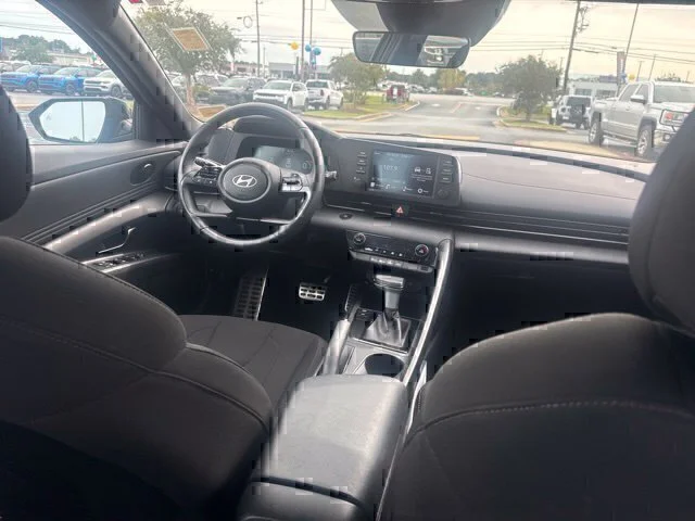 Used 2025 Gray Hyundai SEL Sport image 23