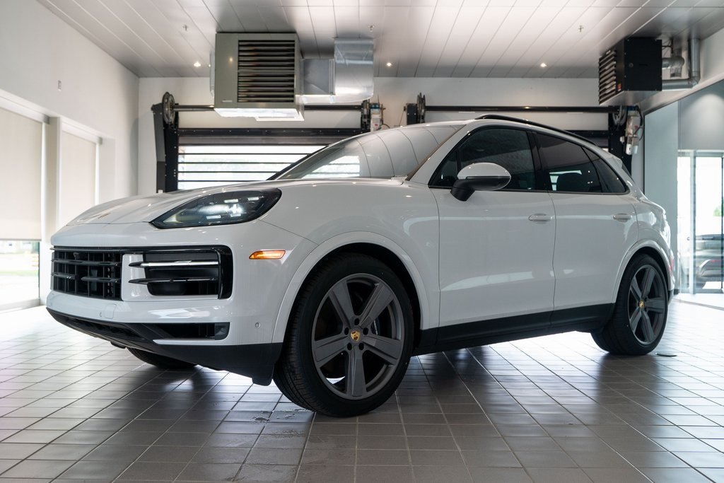 2025 Porsche Cayenne Base