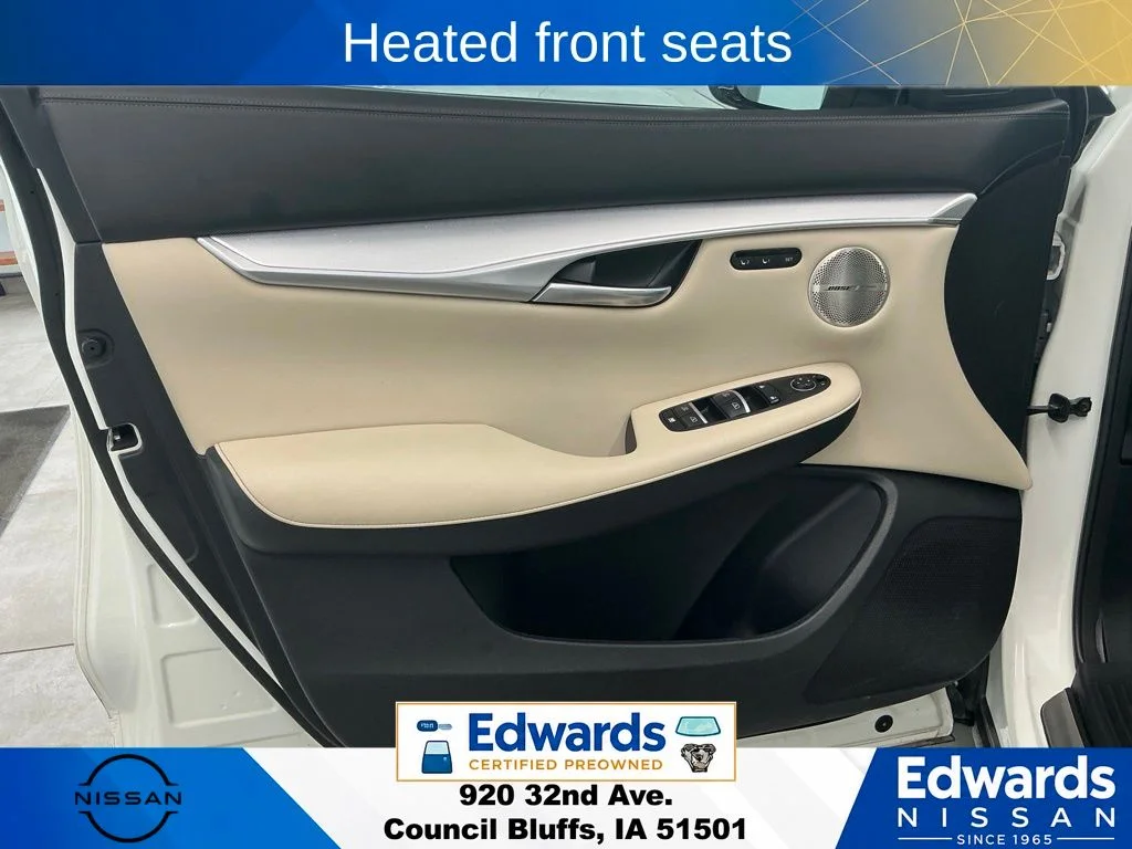Used 2021 White INFINITI Sensory image 25