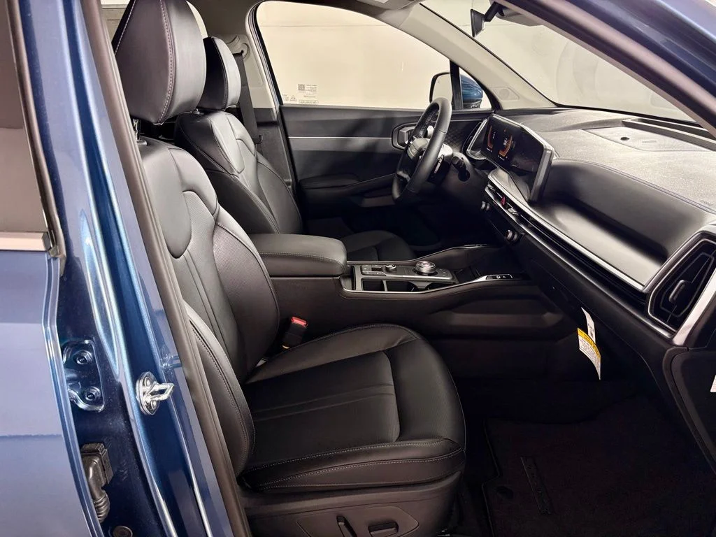 New 2026 Mineral Blue Kia EX image 47