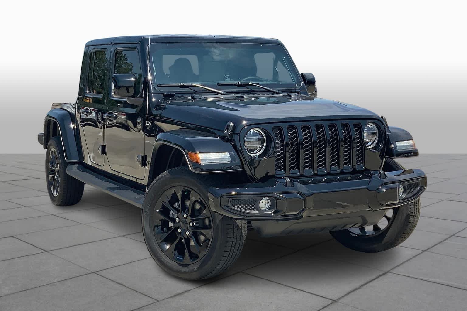 Used 2022 Black Clearcoat Jeep High Altitude image 5