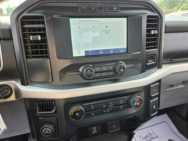 Used 2021 White Ford XL image 26