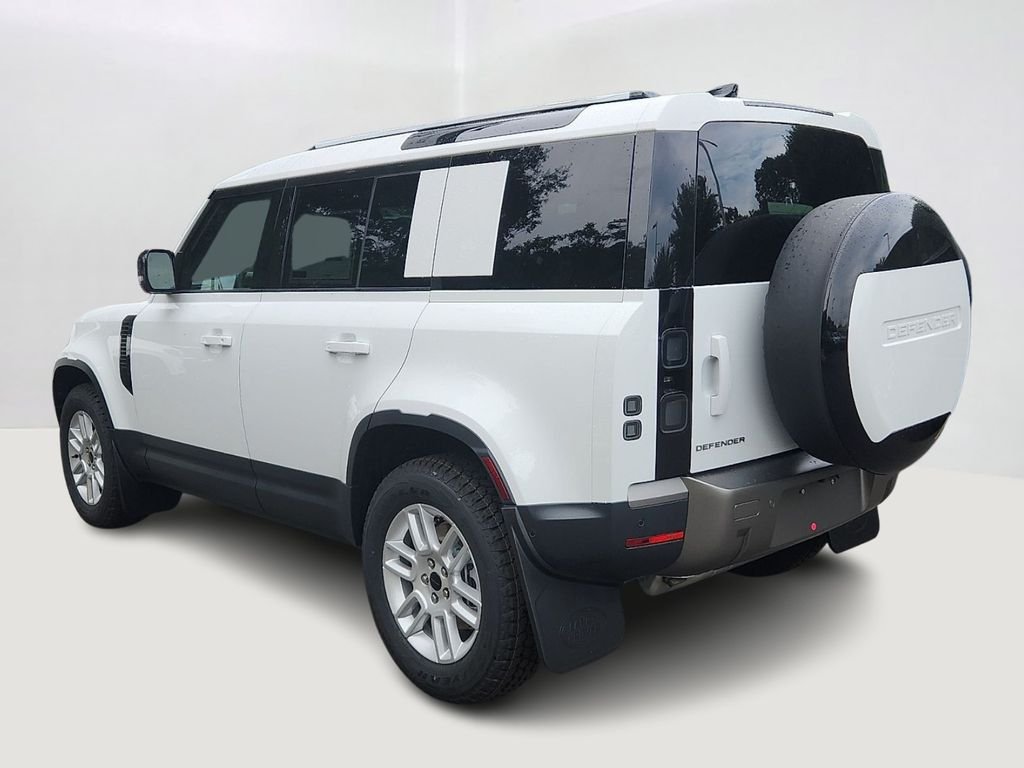 New 2026 Fuji White Land Rover S image 4