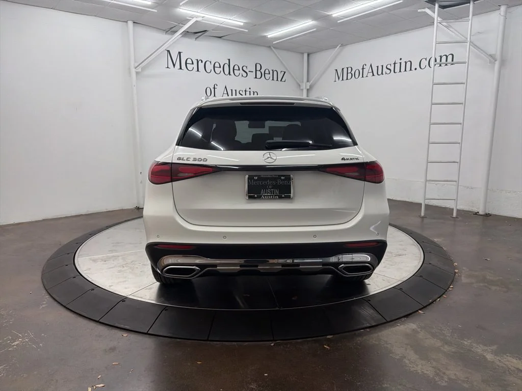 Used 2026 White Mercedes-Benz GLC 300 image 6