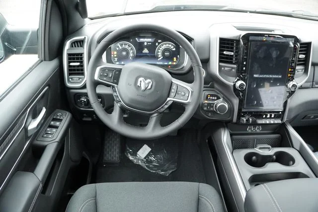 New 2026 Diamond Black Crystal Pearl-Coat Exterior Paint RAM Big Horn image 13