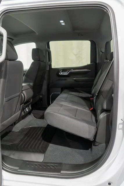2026 Chevrolet Silverado 1500 LT - Photo 9