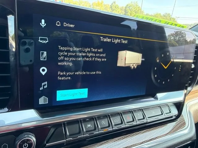 Used 2025 Summit White Chevrolet LT image 39