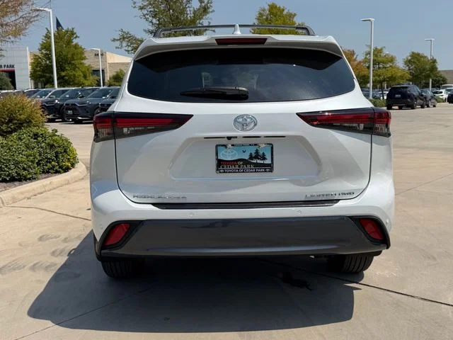 New 2026 Wind Chill Pearl Toyota Limited image 7