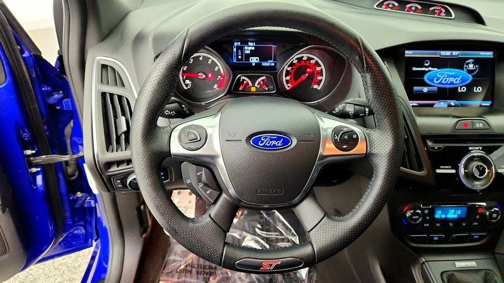 Used 2014 Performance Blue Ford ST Hatchback w/ ST2 Equipment Group & RECARO Sport Seats image 13