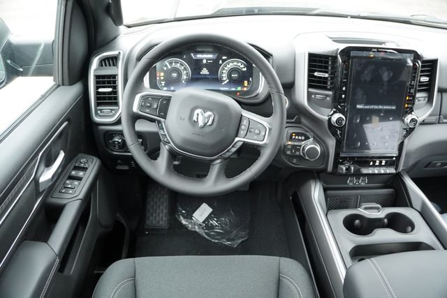 New 2026 Diamond Black Crystal Pearl-Coat Exterior Paint RAM Big Horn image 13