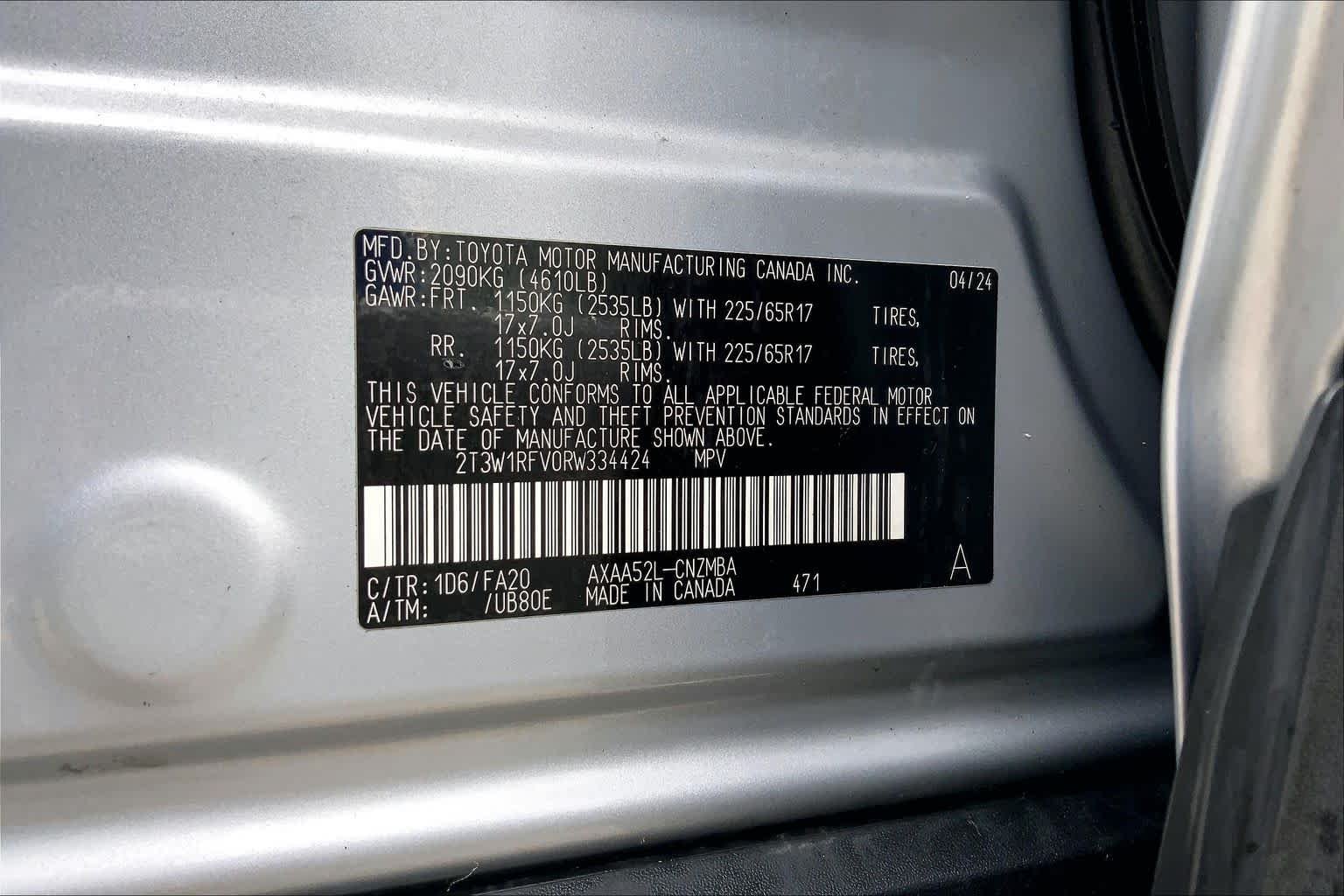 Used 2024 Silver Sky Metallic Toyota XLE image 36