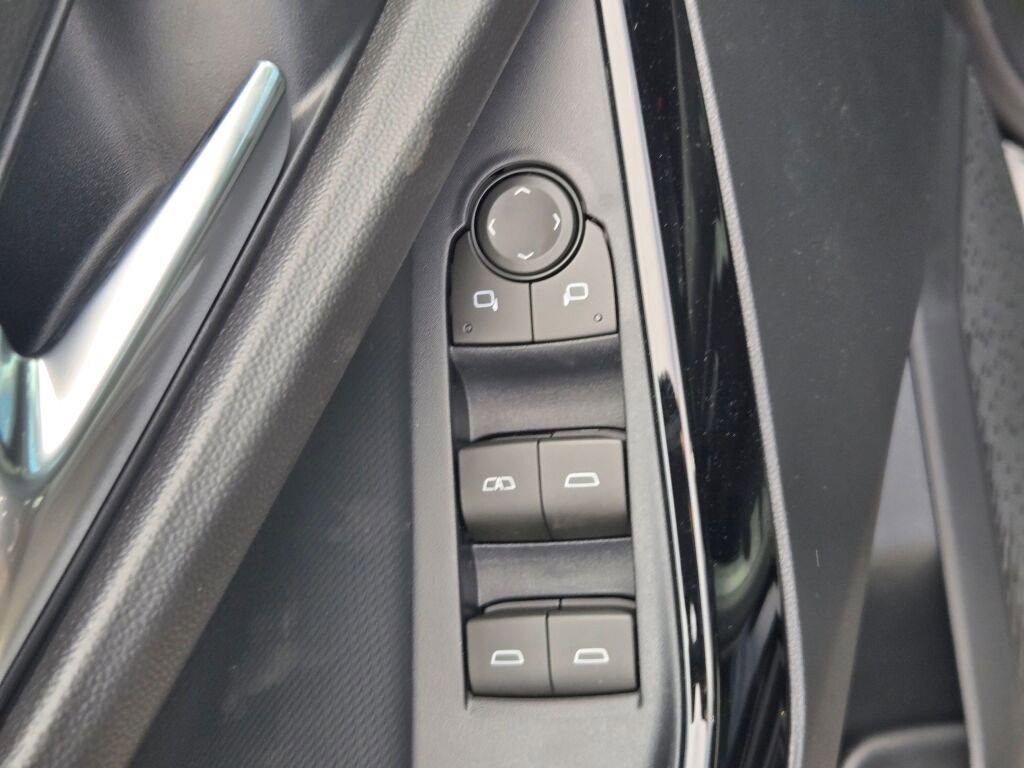 New 2026 Mosaic Black Metallic Chevrolet LT image 17