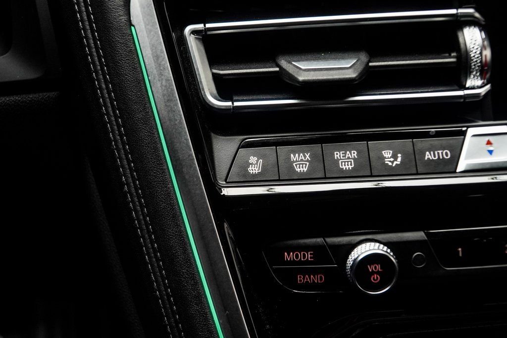 Used 2022 White BMW Competition image 25