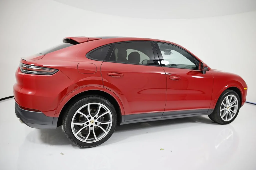 Used 2023 Red Porsche  image 7