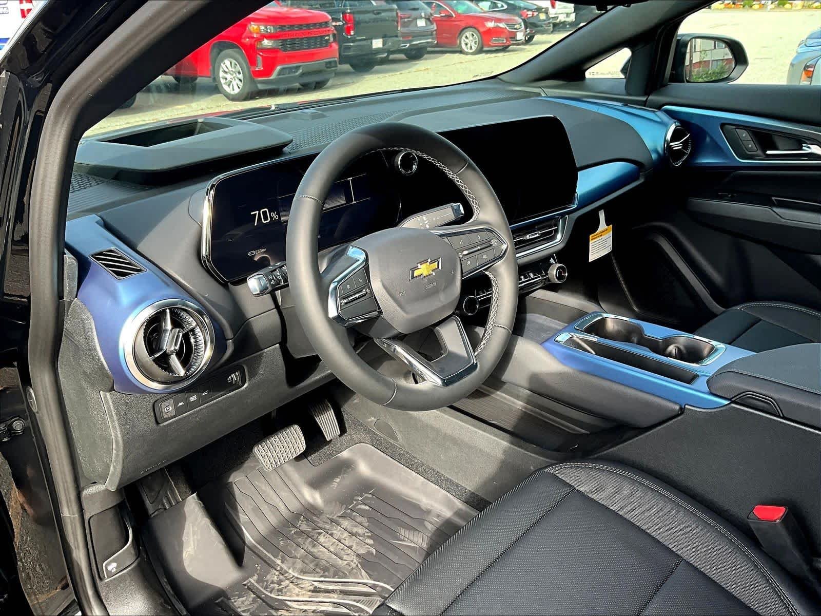 2026 Chevrolet Equinox EV 2LT - Photo 9