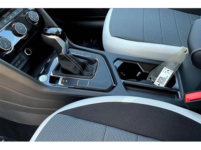New 2026 Platinum Gray Metallic Volkswagen 1.5T S image 19