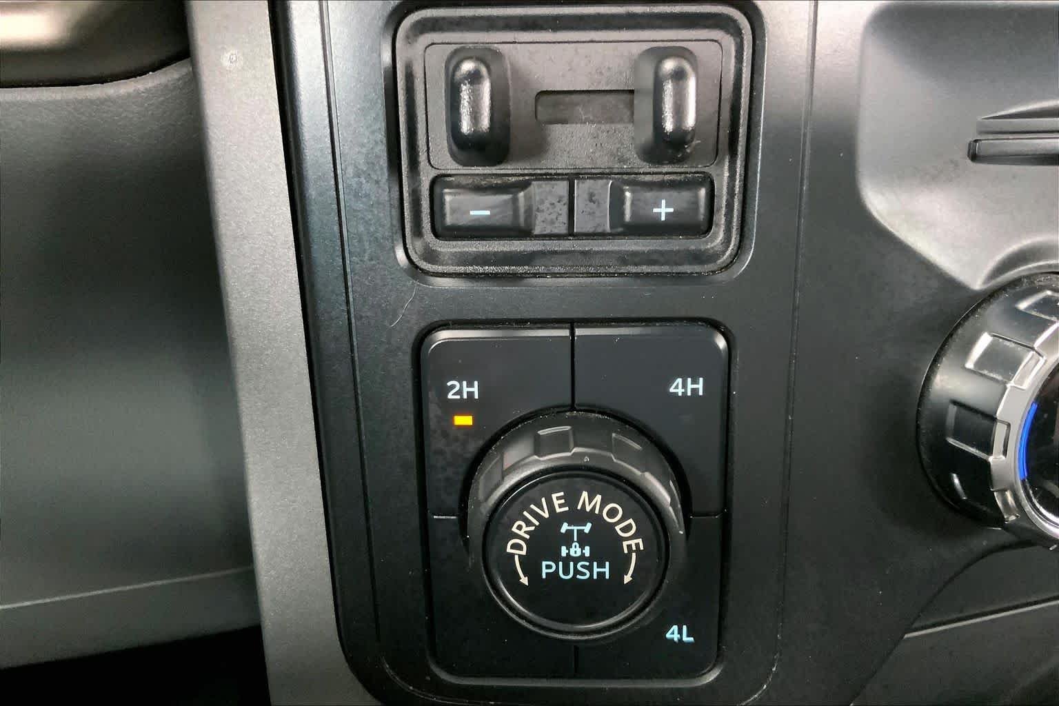 Used 2021 Stone Gray Metallic Ford XLT image 33