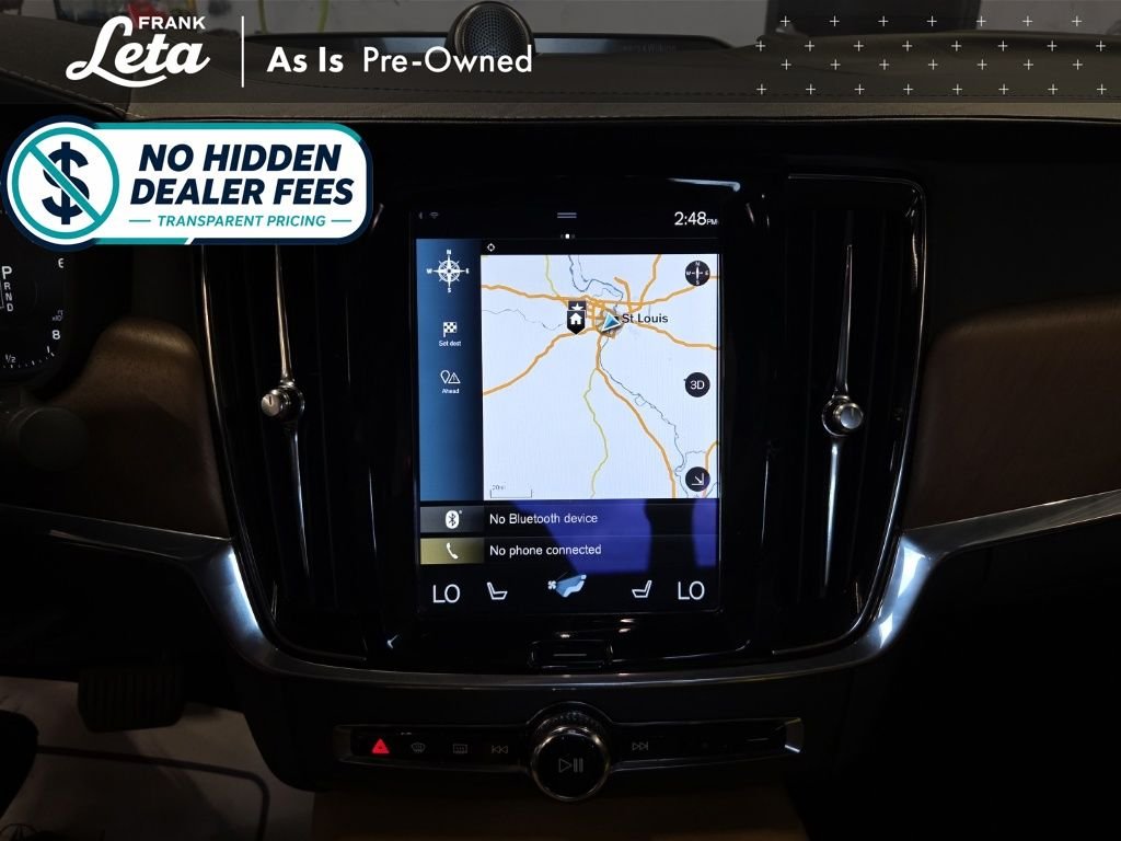 Used 2017 Magic Blue Metallic Volvo  image 11