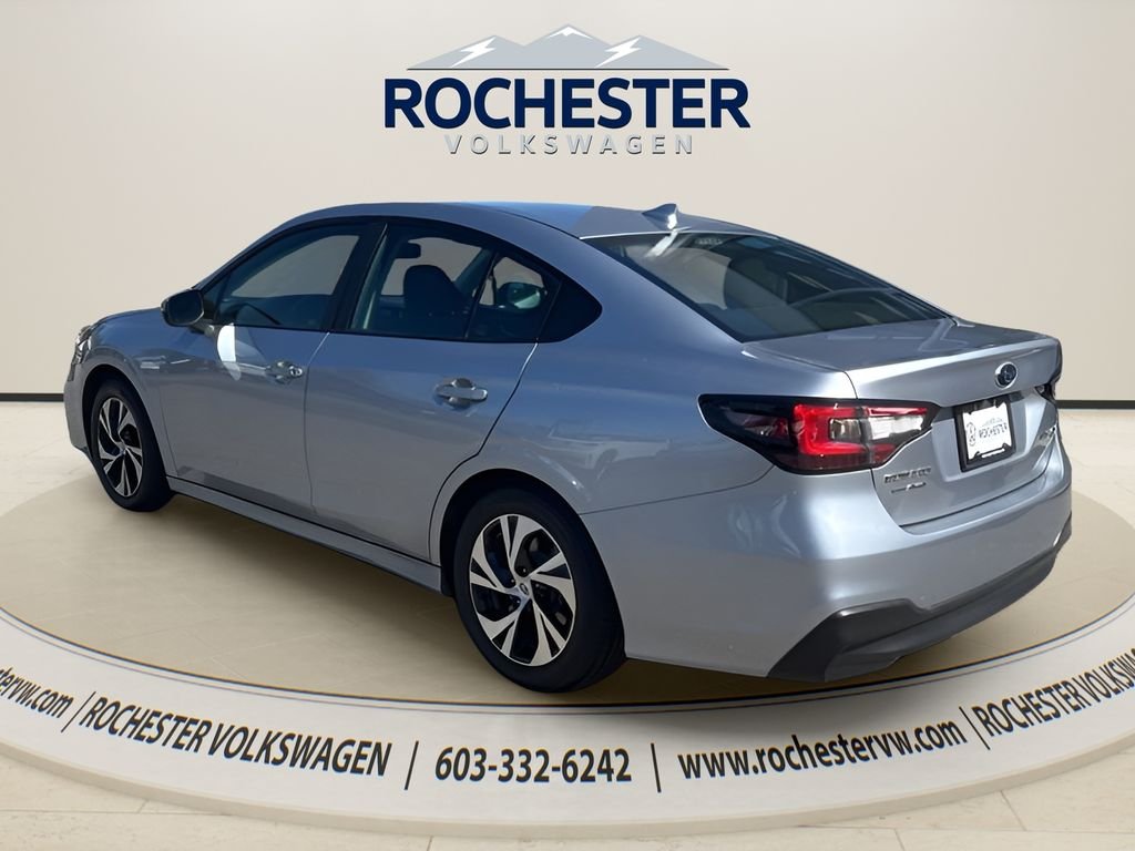 Used 2024 Ice Silver Metallic Subaru Premium image 4