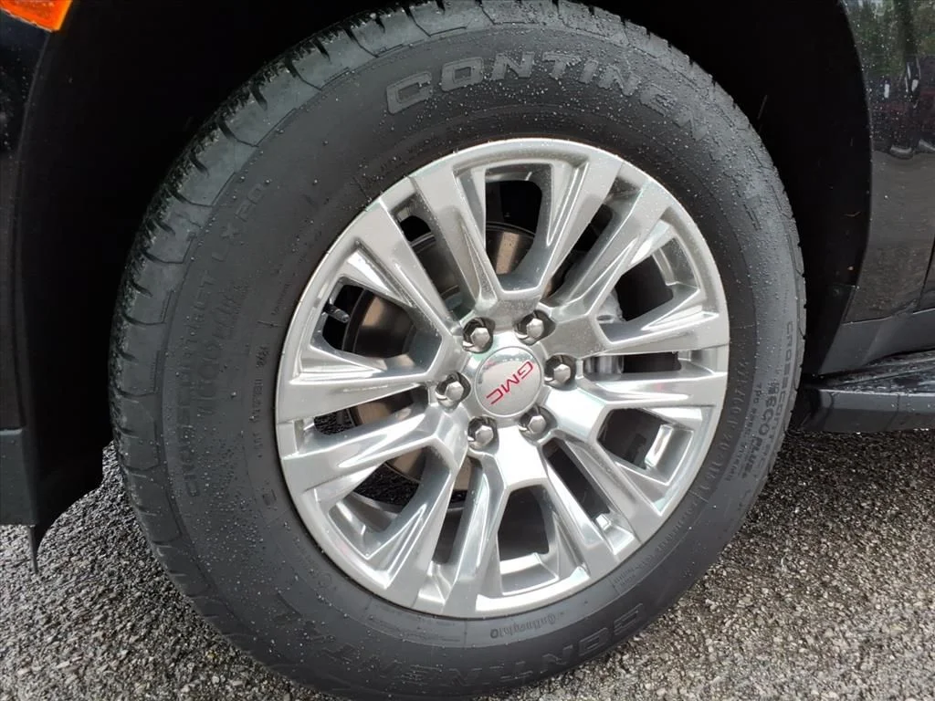 Used 2024 Black GMC Denali image 3