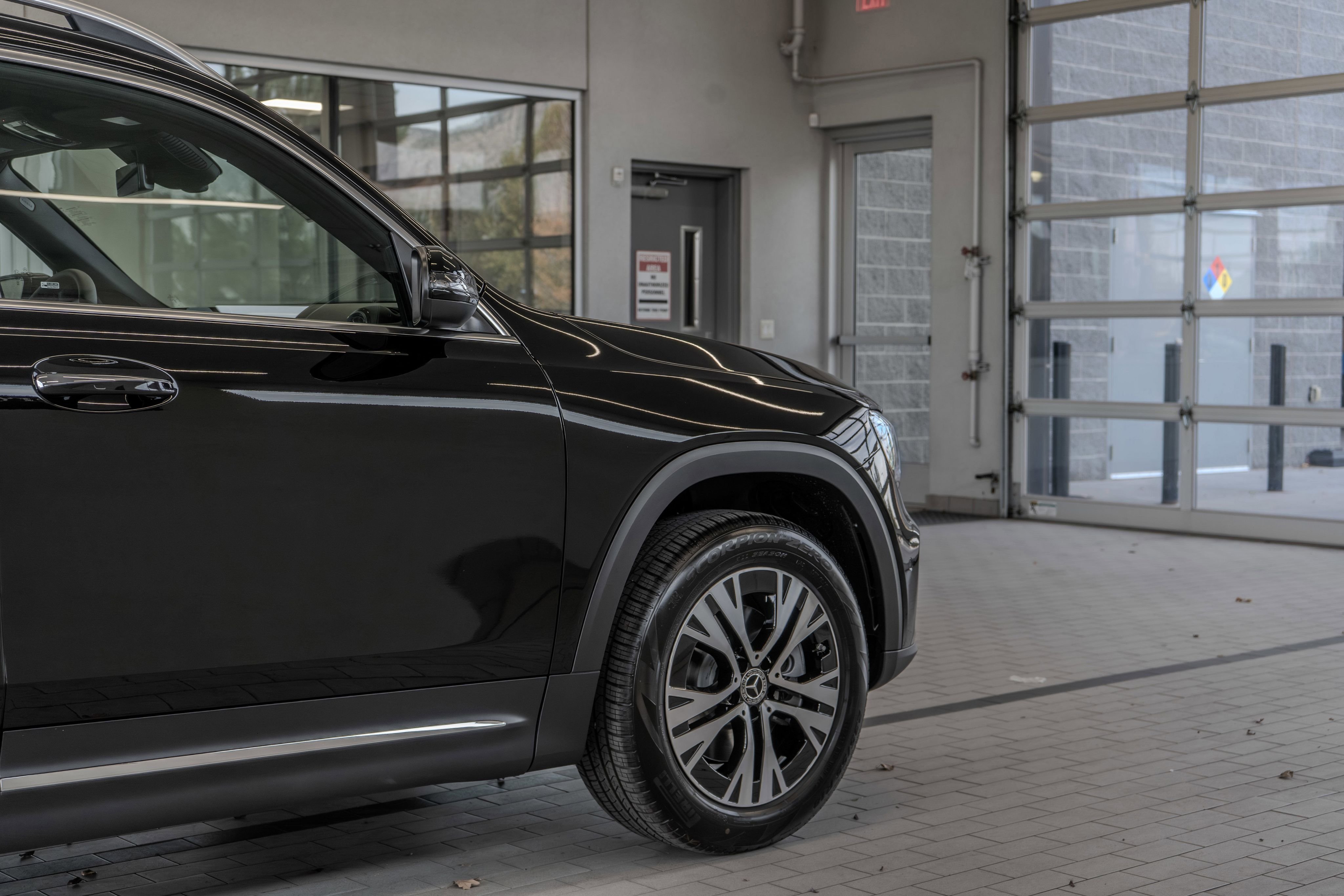 New 2026 Night Black Mercedes-Benz GLB 250 image 30