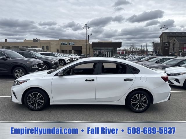 Used 2024 Snow White Pearl Kia LXS image 9