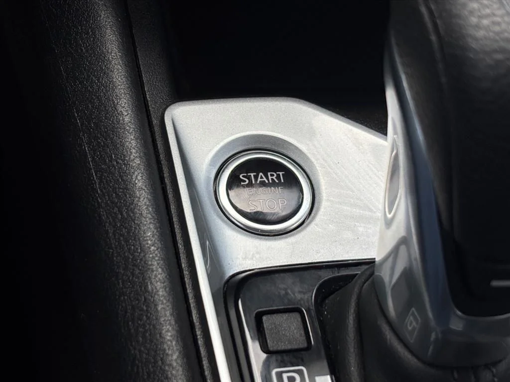 Used 2025 Gray Nissan 2.5 SV image 17