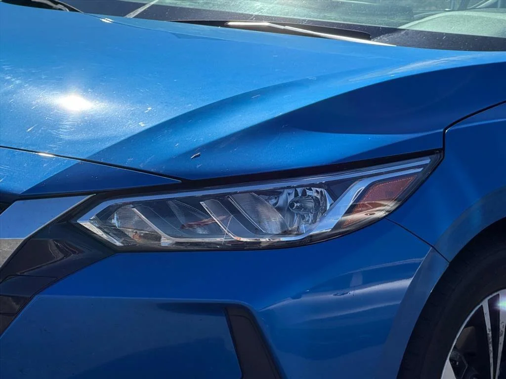 Used 2022 Blue Nissan SV image 20