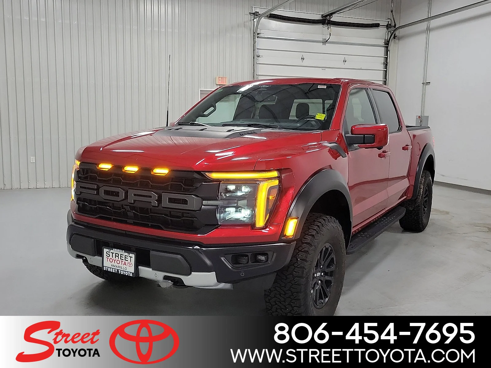 2025 Ford F-150 Raptor 4x4 SuperCrew 5-1/2 Box's photo