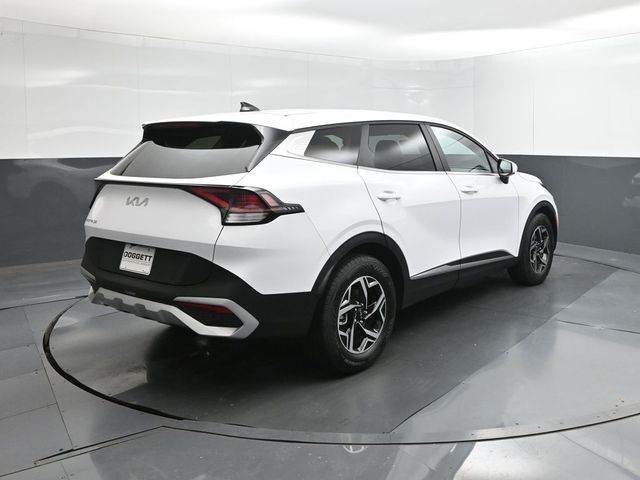 Used 2025 White Kia LX image 8
