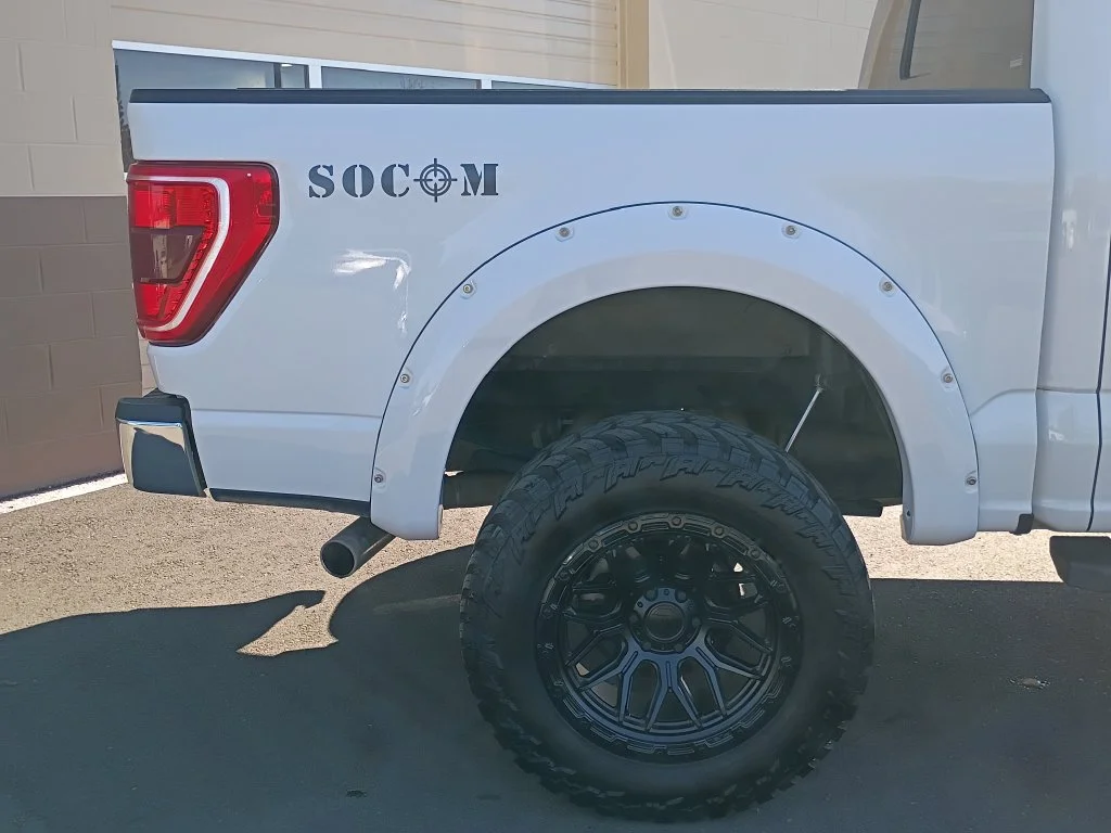Used 2023 White Ford XL image 4