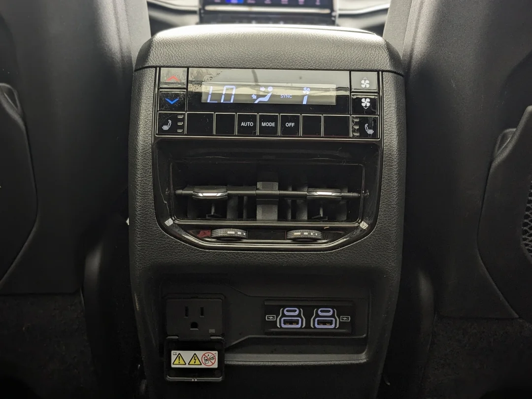 Certified Used 2025 Black Jeep Limited - - 4x4 - Luxury Tech II - Black Pkg - Command View Sunroof - Leather & More! image 29