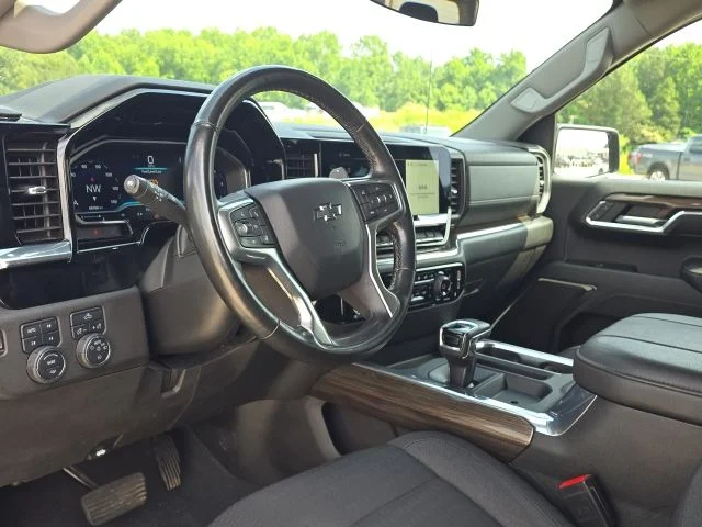 Used 2023 Black Chevrolet RST image 23