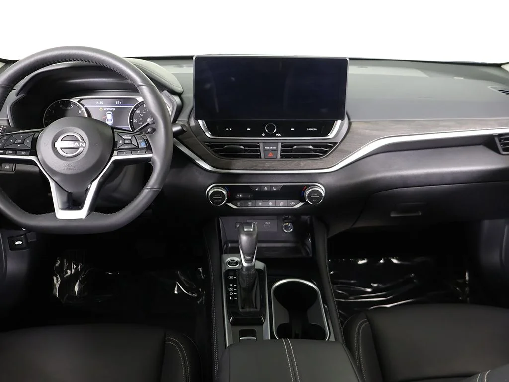 Used 2023 Black Nissan 2.5 SL image 38