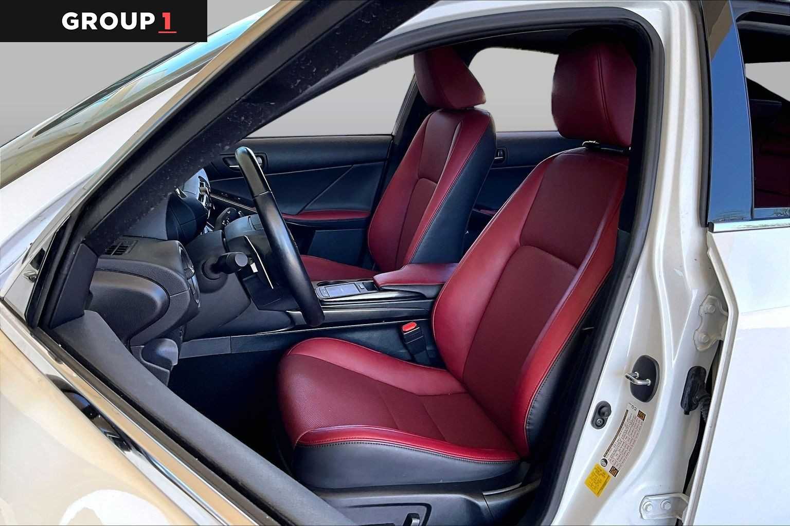 Certified Used 2025 ULTRA WHITE Lexus F SPORT Design image 7