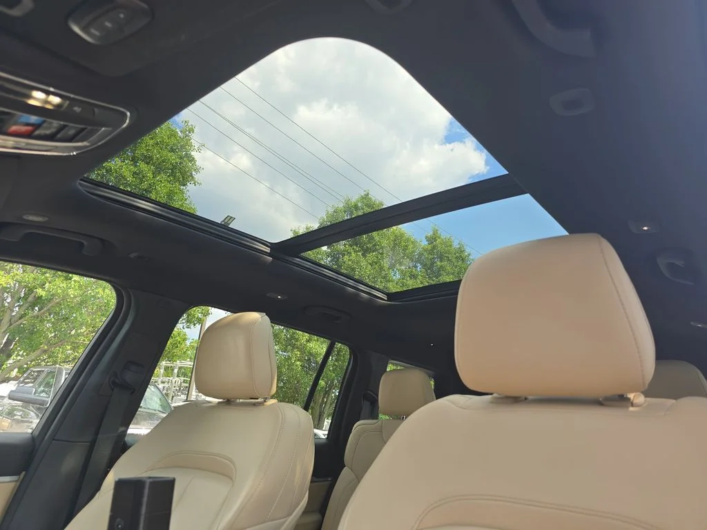 Used 2023 Red Jeep Limited image 30