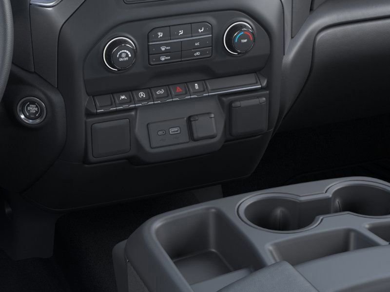 New 2025 Chevrolet Silverado 1500 Custom 4D Crew Cab