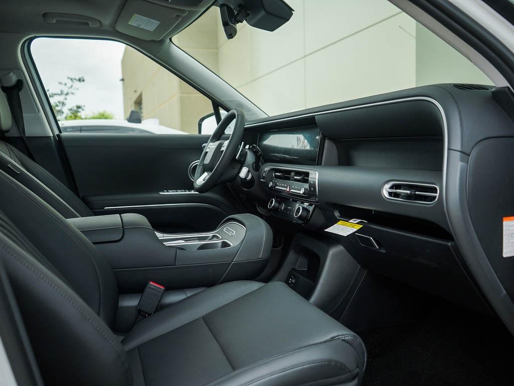 New 2026 Creamy White Pearl Hyundai SEL Premium 8P AWD image 37