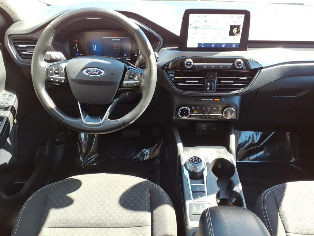 Certified Used 2024 Oxford White Ford Active image 15