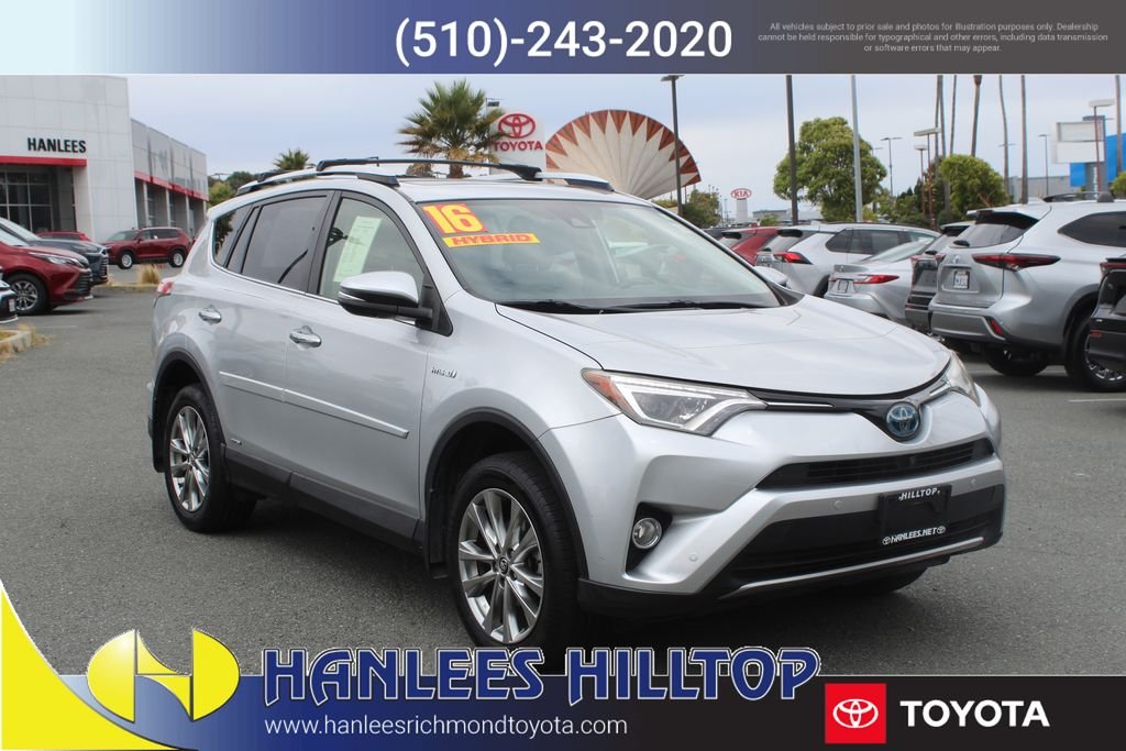 Used 2016  Toyota Limited image 5