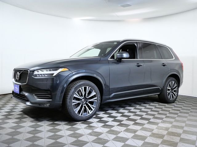 Certified Used 2022  Volvo T5 Momentum image 2