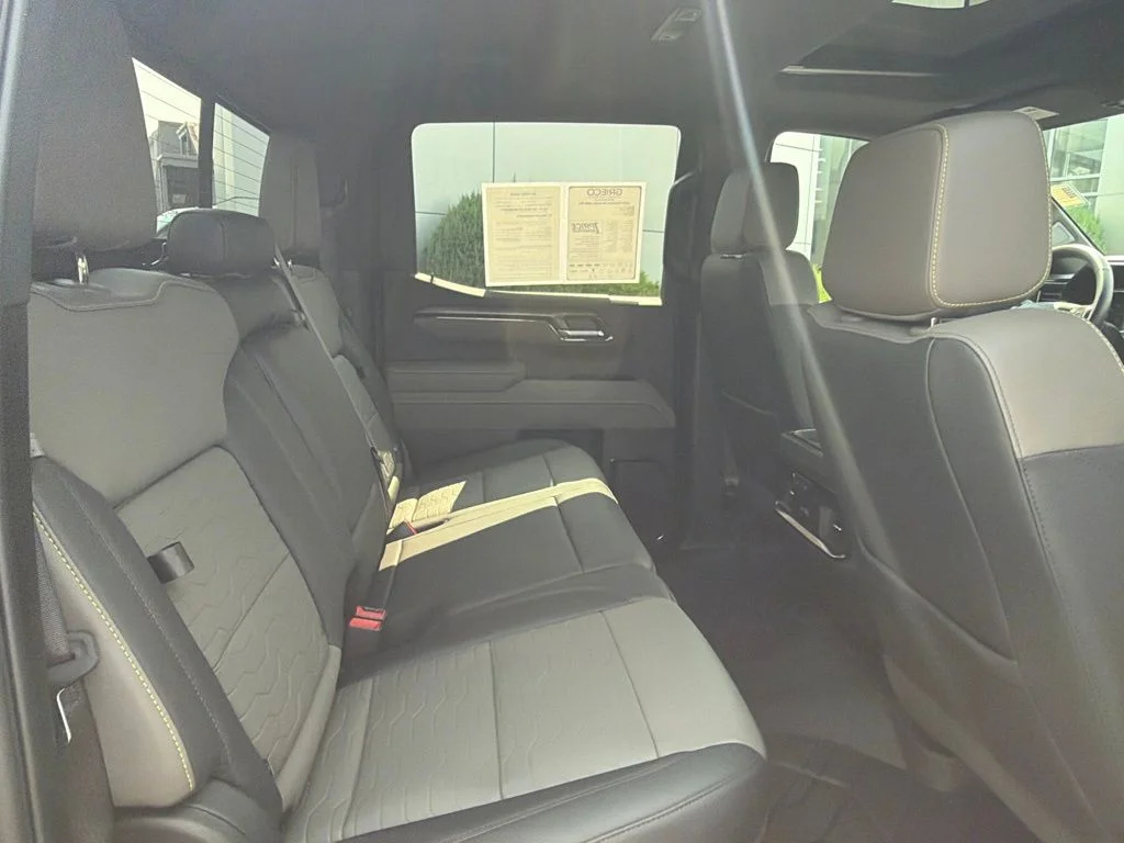 Used 2025 Black Chevrolet ZR2 image 13
