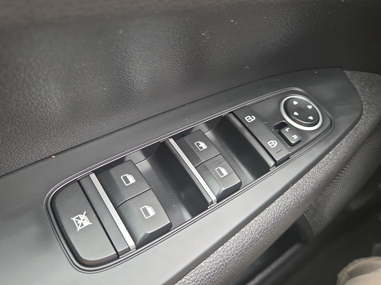 Used 2024 Black Kia LXS image 22