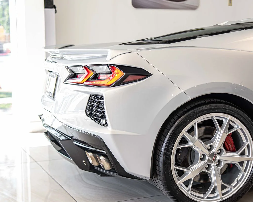 Used 2022 Silver Chevrolet Stingray image 13