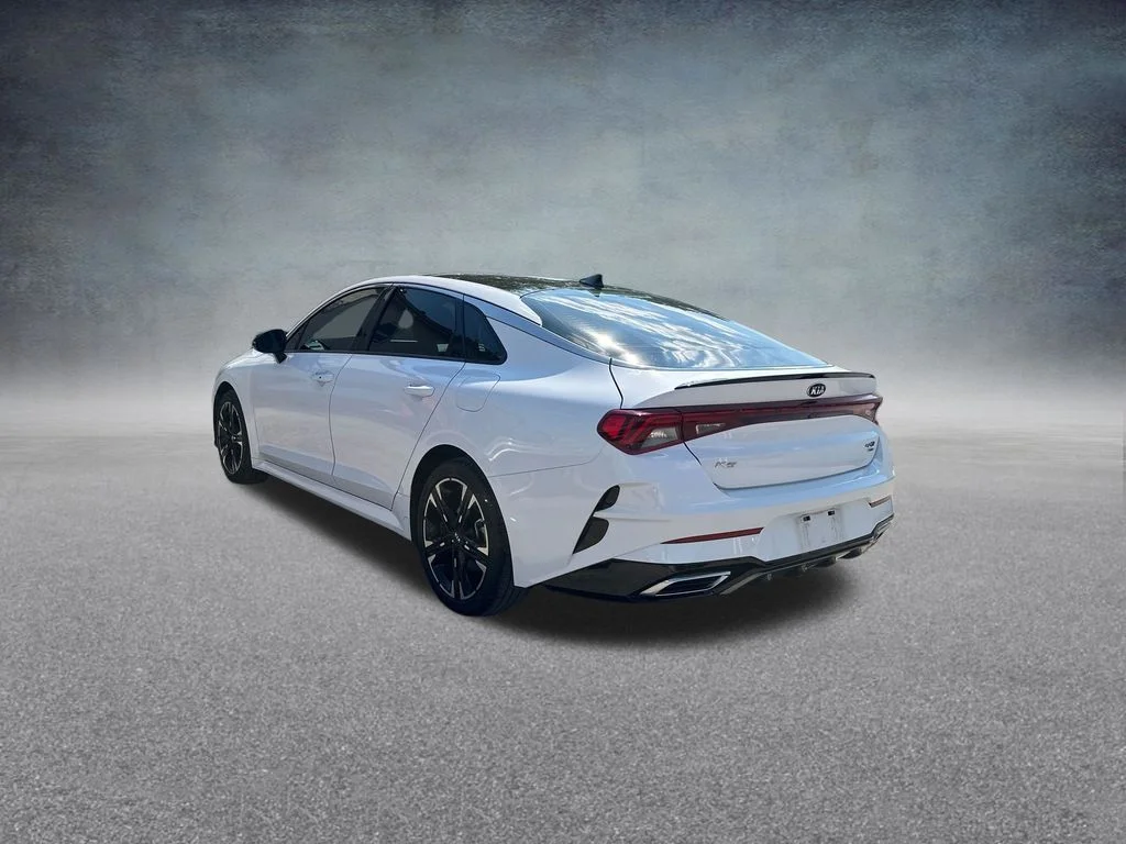 Used 2021 White Kia GT-Line image 3