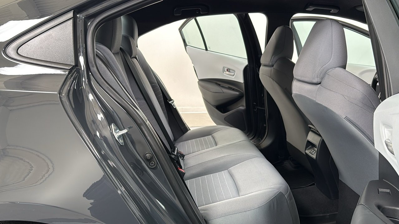Certified Used 2025  Toyota SE image 17