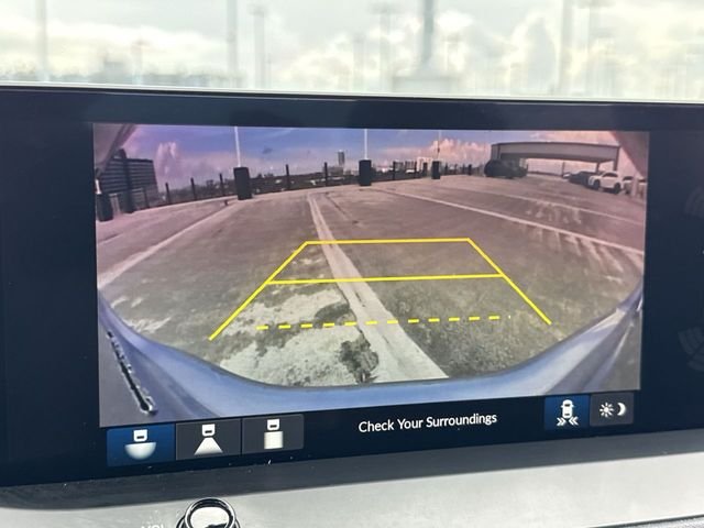 Used 2025 Silver Honda Touring image 17