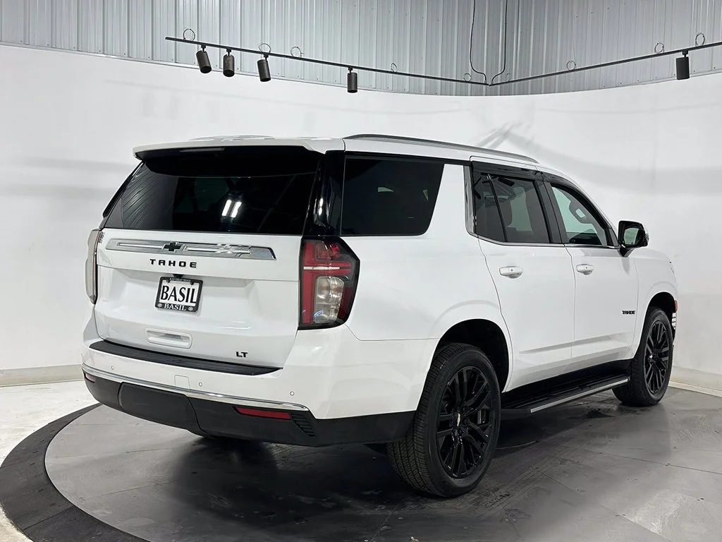 Used 2023 SUMMIT WHITE Chevrolet LT image 11